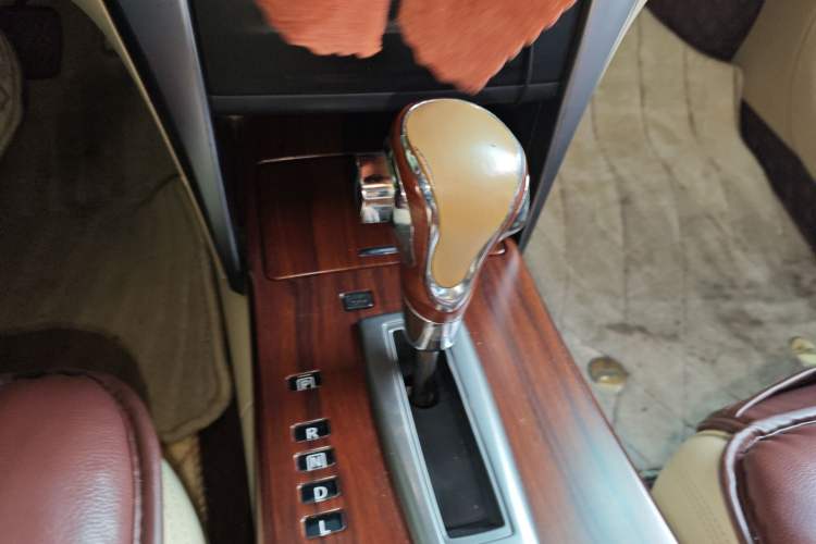 Used Nissan Teana 2008 2.0L XL Comfort Edition Gear Lever
