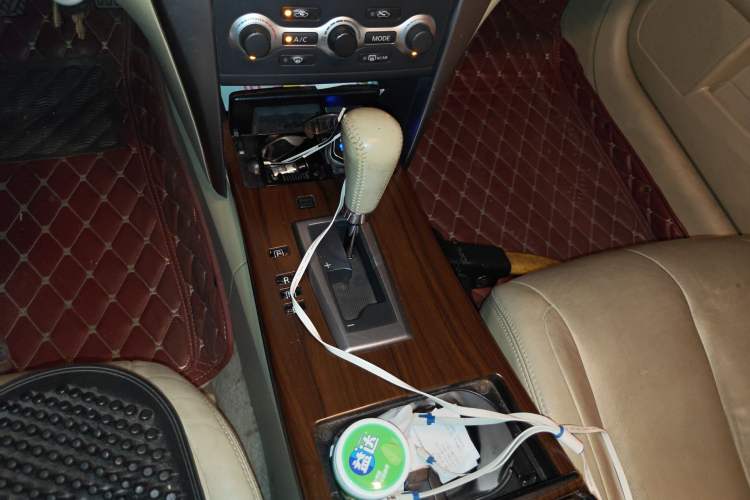 Used Nissan Teana 2008 Duke 2.5L XV Luxury Edition Gear Lever