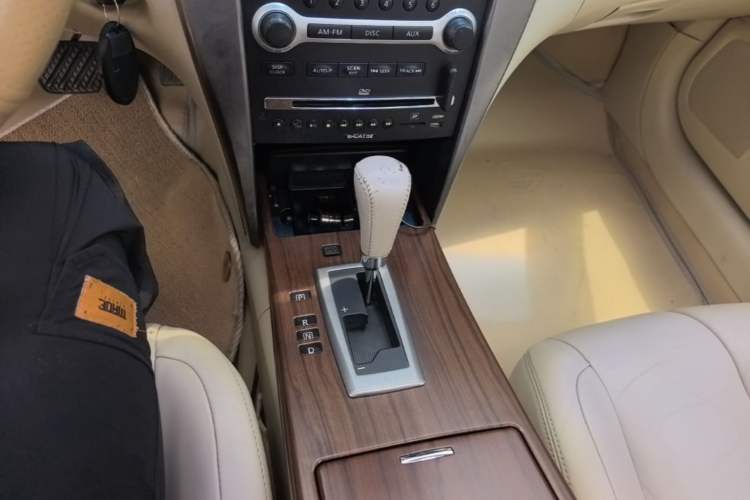 Used Nissan Teana 2008 2.5L XL Leading Edition Gear Lever