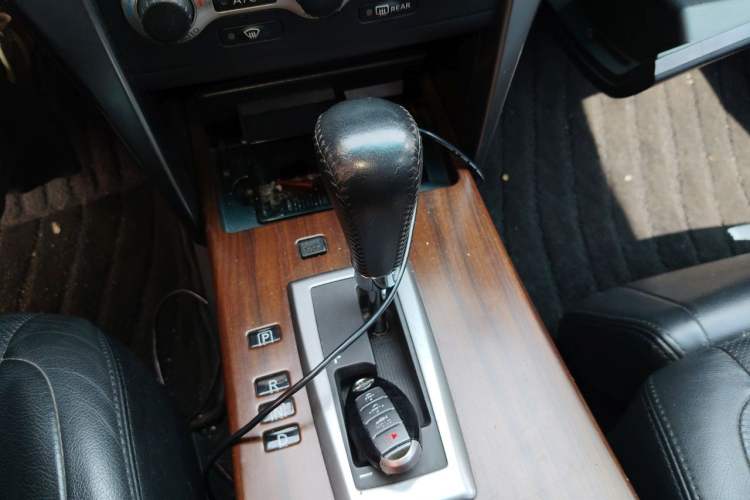 Used Nissan Teana 2008 Duke 2.5L XV Luxury Edition Gear Lever