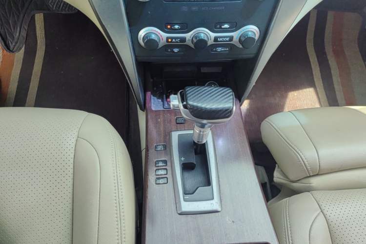 Used Nissan Teana 2008 Duke 2.5L XV Luxury Edition Gear Lever