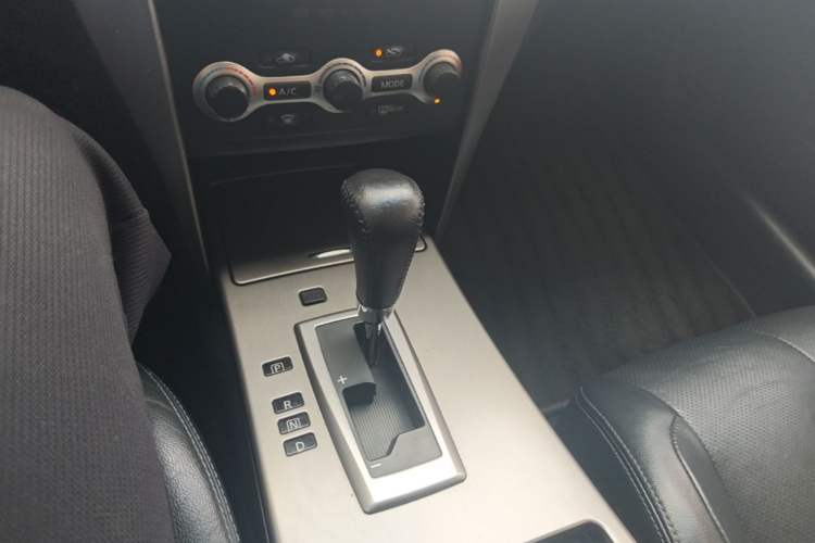 Used Nissan Teana 2008 2.5L RX Cool Edition Gear Lever