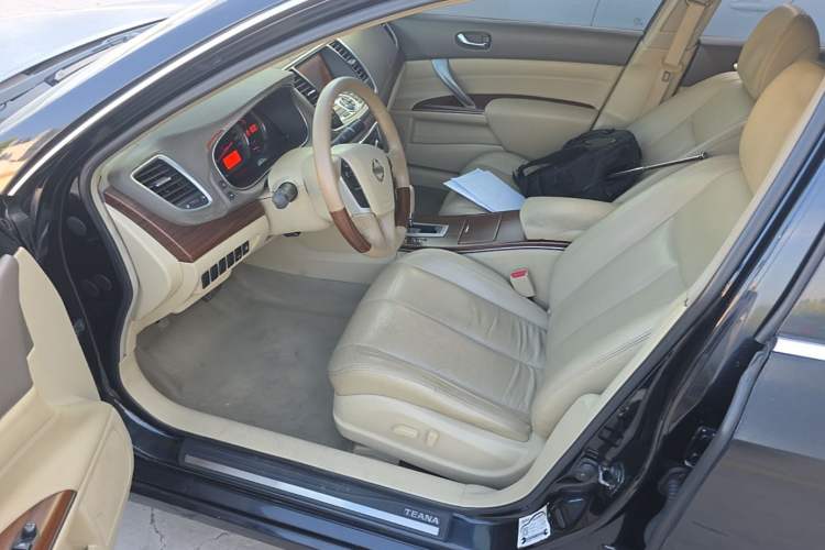Used Nissan Teana 2008 Duke 2.5L XV Luxury Edition Left Front Seat