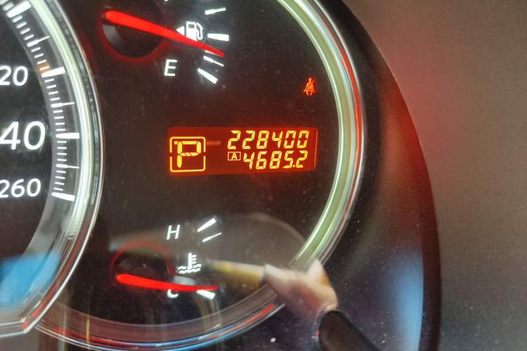Used Nissan Teana 2008 Duke 2.5L XV Luxury Edition Odometer Close Up