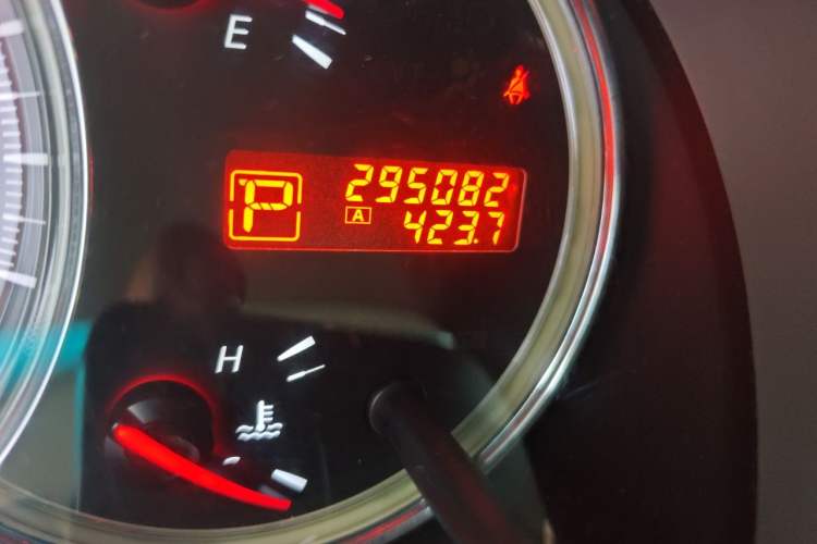 Used Nissan Teana 2008 Duke 2.5L XV Luxury Edition Odometer Close Up