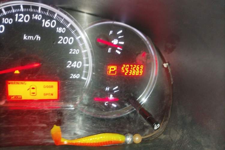 Used Nissan Teana 2008 2.0L XL Comfort Edition Odometer Close Up