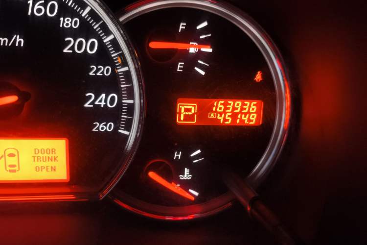 Used Nissan Teana 2008 Duke 2.5L XV Luxury Edition Odometer Close Up