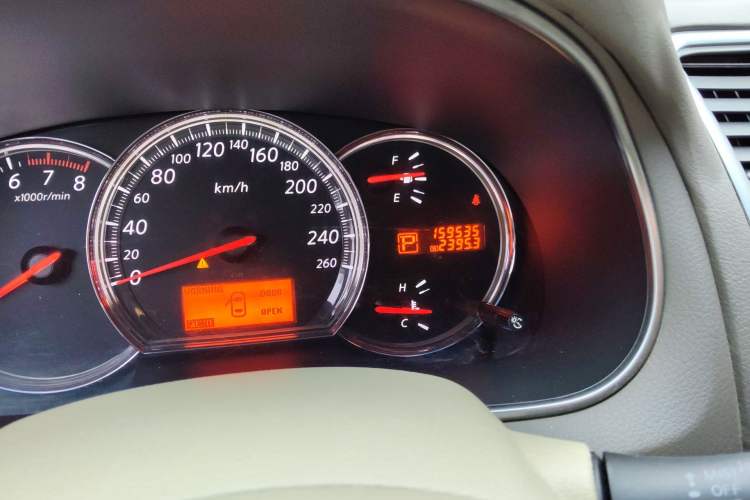Used Nissan Teana 2008 2.0L XL Comfort Edition Odometer Close Up