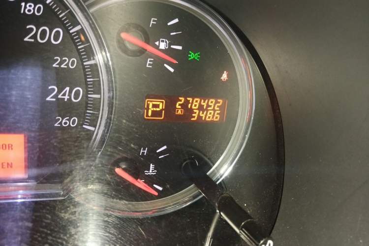 Used Nissan Teana 2008 2.5L XL Theater Edition Odometer Close Up