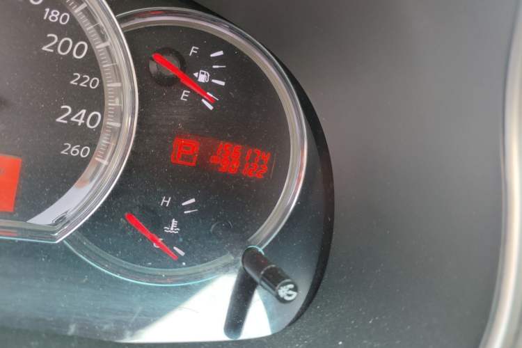 Used Nissan Teana 2008 2.5L XL Leading Edition Odometer Close Up