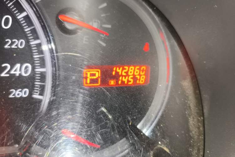 Used Nissan Teana 2008 2.0L XL Comfort Edition Odometer Close Up