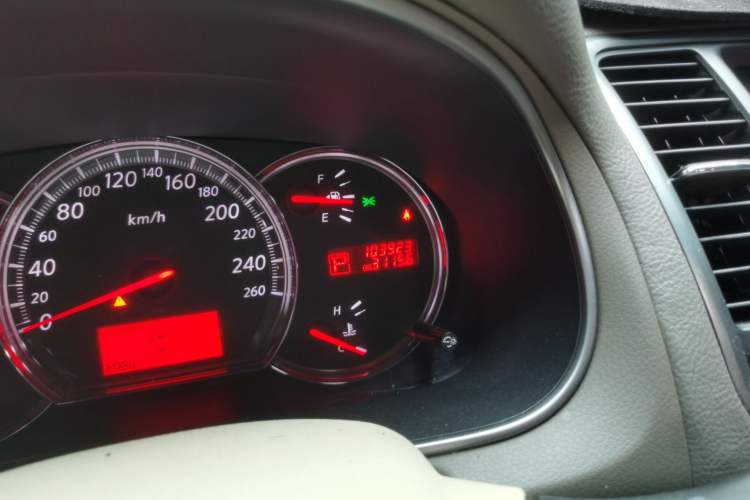 Used Nissan Teana 2008 2.5L XL Leading Edition Odometer Close Up