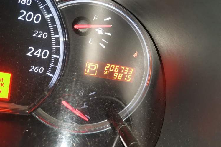 Used Nissan Teana 2008 Duke 2.5L XV Luxury Edition Odometer Close Up