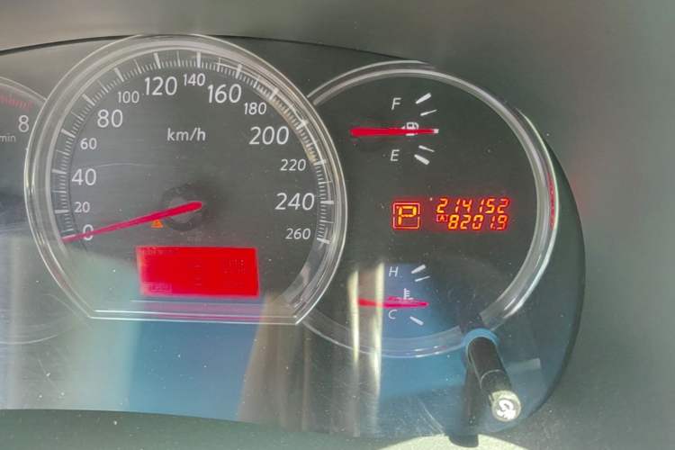 Used Nissan Teana 2008 Duke 2.5L XV Luxury Edition Odometer Close Up