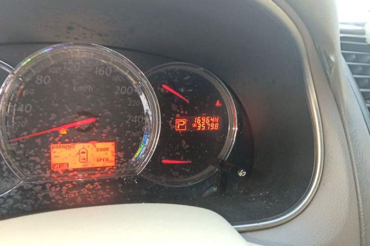 Used Nissan Teana 2008 2.0L XL Comfort Edition Odometer Close Up