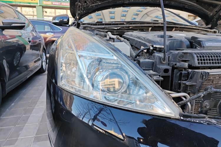 Used Nissan Teana 2008 2.5L XL Leading Edition Right Front Headlight