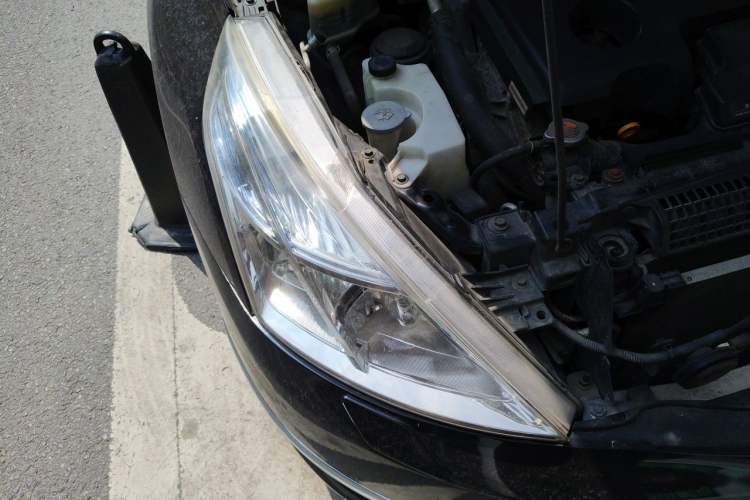 Used Nissan Teana 2008 Duke 2.5L XV Luxury Edition Right Front Headlight