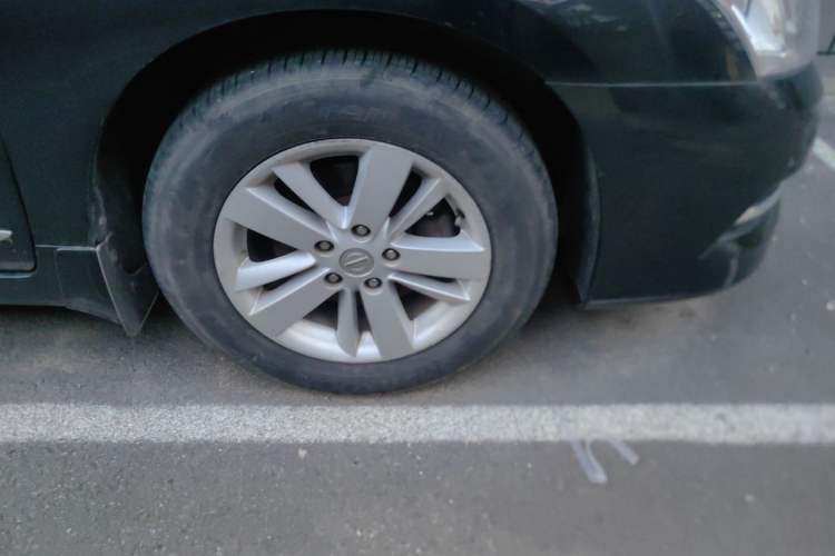 Used Nissan Teana 2008 2.0L XL Comfort Edition Right Front Wheel Hub