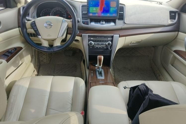 Used Nissan Teana 2008 2.0L XL Comfort Edition Center Console