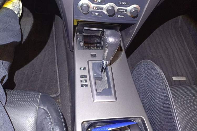 Used Nissan Teana 2008 2.5L RX Cool Edition Gear Lever