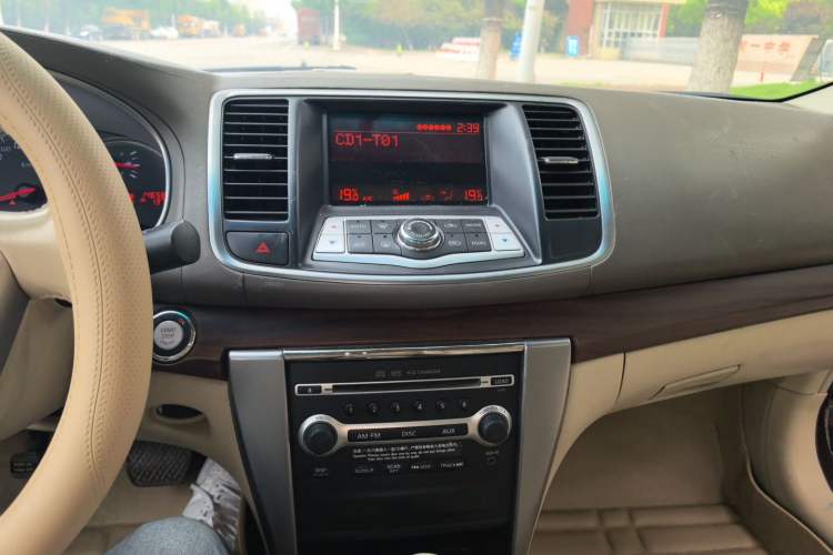 Used Nissan Teana 2008 2.0L XL Comfort Edition Audio And AC Panel