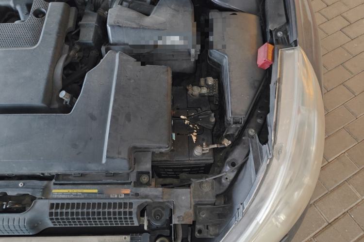 Used Nissan Teana 2008 Duke 2.5L XV Luxury Edition Engine Bay Left