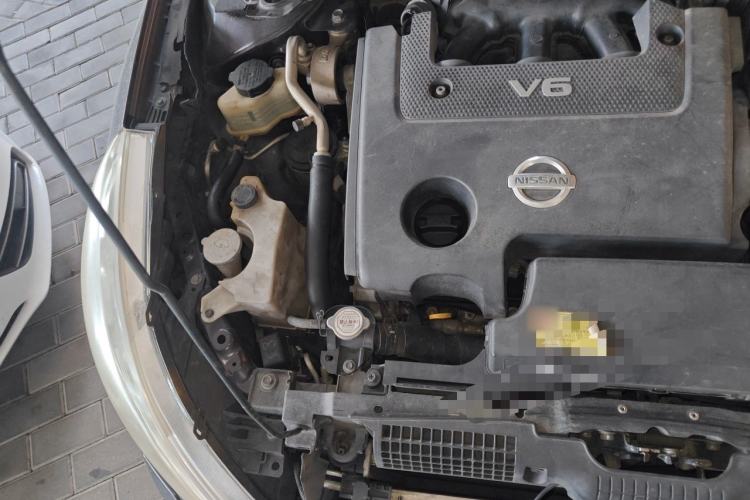 Used Nissan Teana 2008 Duke 2.5L XV Luxury Edition Engine Bay Right