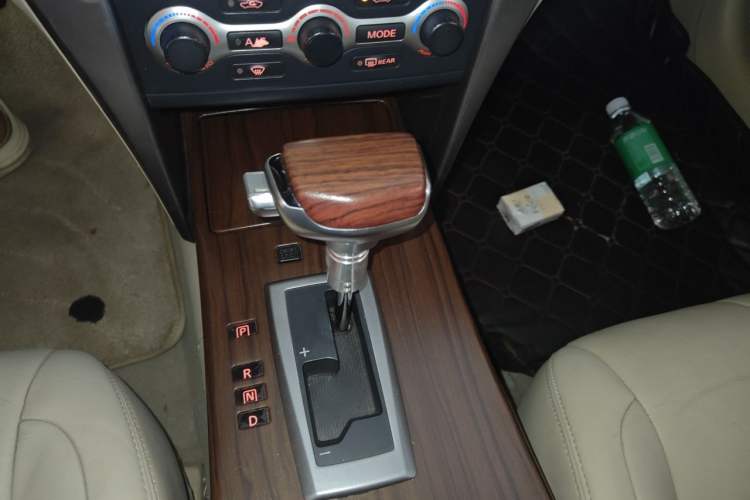 Used Nissan Teana 2008 Duke 2.5L XV Luxury Edition Gear Lever