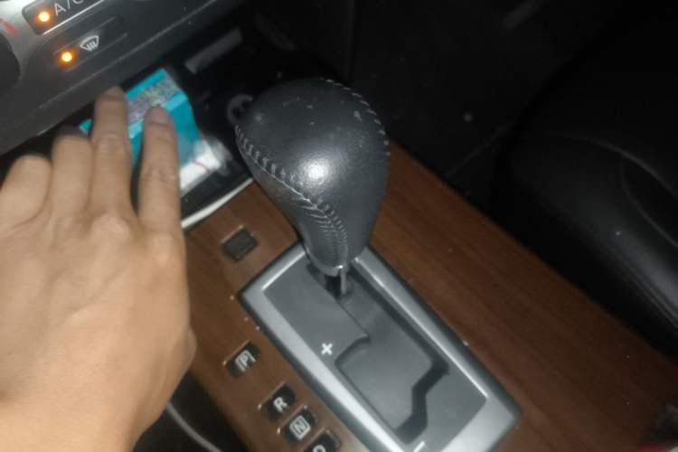 Used Nissan Teana 2008 Duke 2.5L XV Luxury Edition Gear Lever