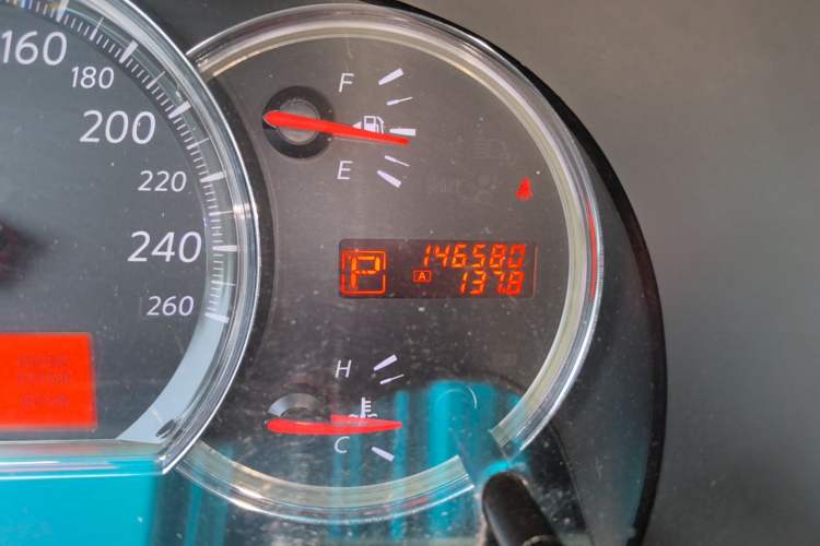Used Nissan Teana 2008 2.0L XL Comfort Edition Odometer Close Up