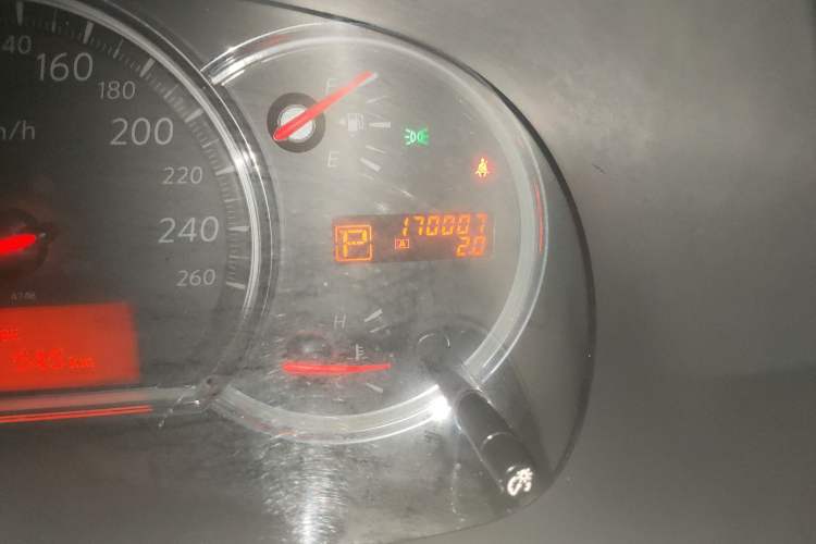 Used Nissan Teana 2008 2.5L XL Leading Edition Odometer Close Up
