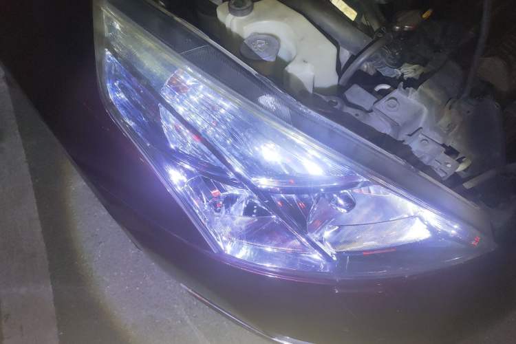 Used Nissan Teana 2008 2.5L XL Leading Edition Right Front Headlight