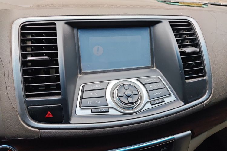 Used Nissan Teana 2008 Duke 2.5L XV Luxury Edition Audio And AC Panel