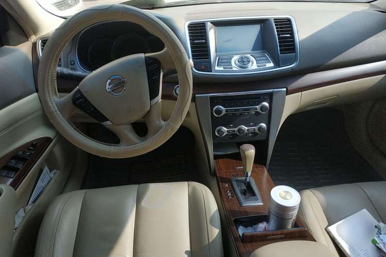 Used Nissan Teana 2008 Duke 2.5L XV Luxury Edition Center Console