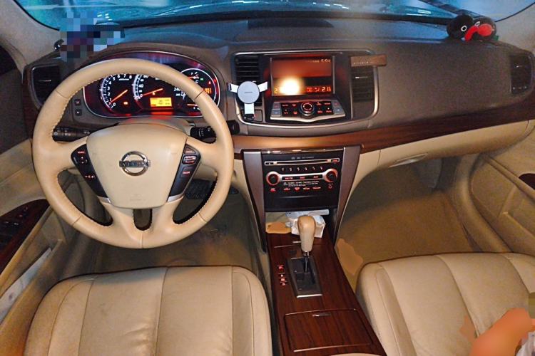 Used Nissan Teana 2008 2.5L XL Leading Edition Center Console