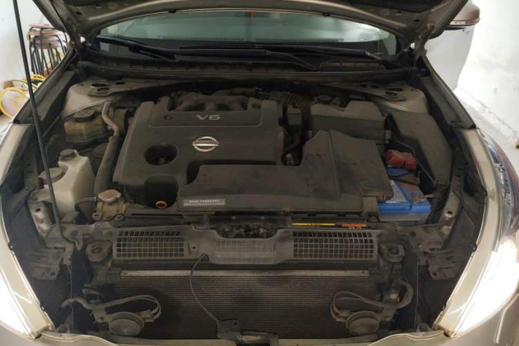 Used Nissan Teana 2008 Duke 2.5L XV Luxury Edition Engine Bay