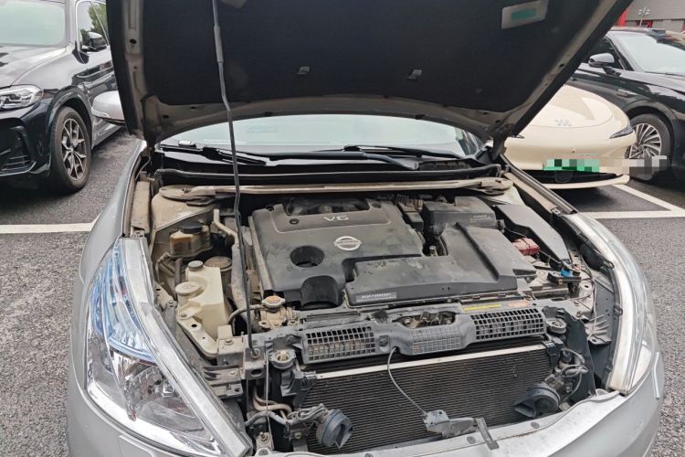 Used Nissan Teana 2008 Duke 2.5L XV Luxury Edition Engine Bay Right
