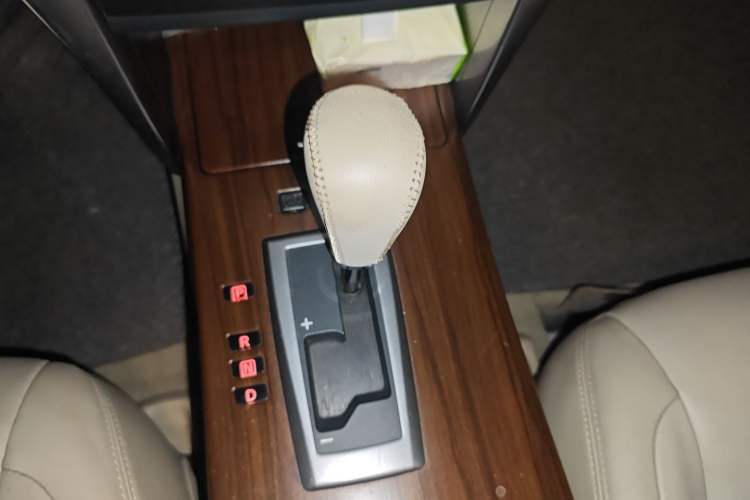 Used Nissan Teana 2008 2.5L XL Leading Edition Gear Lever