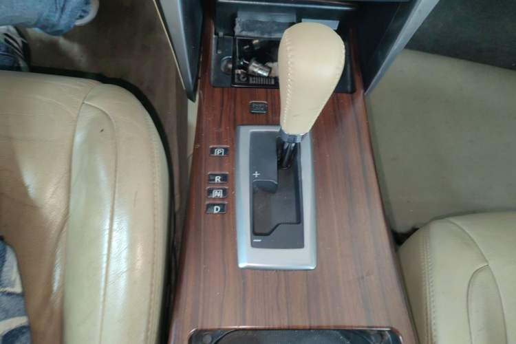 Used Nissan Teana 2008 2.5L XL Leading Edition Gear Lever