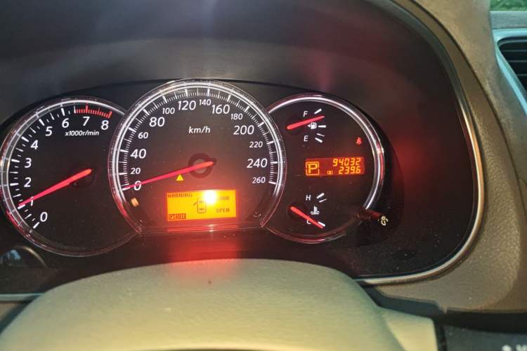 Used Nissan Teana 2008 2.5L XL Leading Edition Odometer Close Up