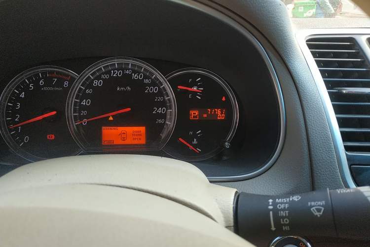 Used Nissan Teana 2008 Duke 2.5L XV Luxury Edition Odometer Close Up