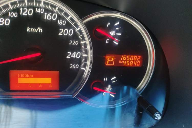 Used Nissan Teana 2008 2.5L XL Theater Edition Odometer Close Up