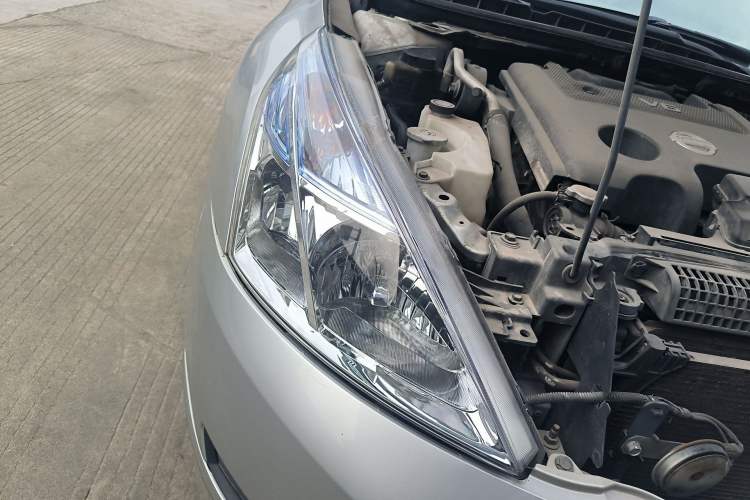 Used Nissan Teana 2008 2.5L XL Leading Edition Right Front Headlight