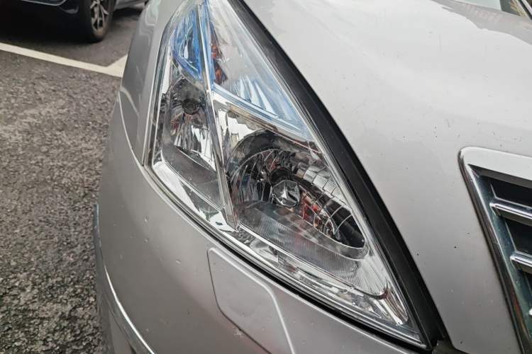 Used Nissan Teana 2008 Duke 2.5L XV Luxury Edition Right Front Headlight
