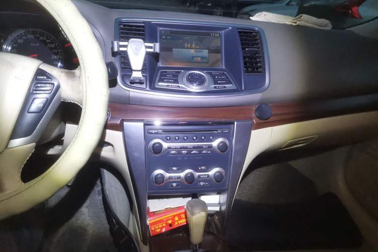 Used Nissan Teana 2008 Duke 2.5L XV Luxury Edition Audio And AC Panel