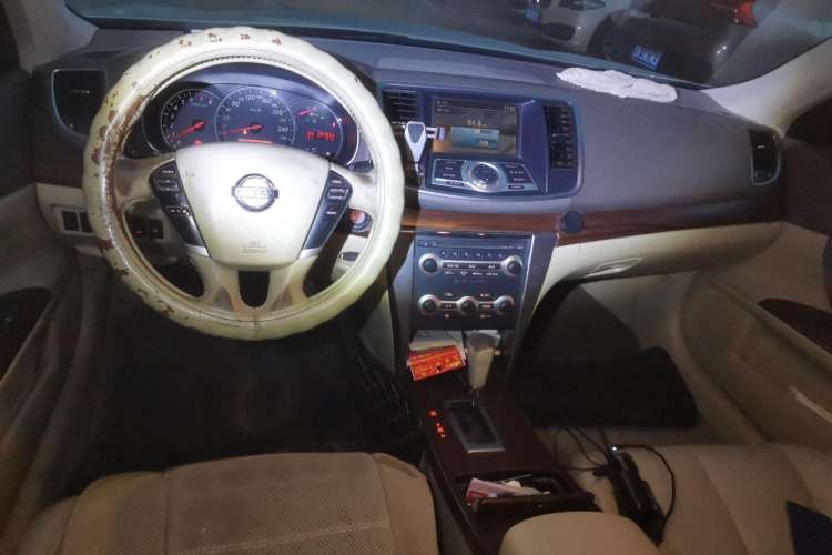 Used Nissan Teana 2008 Duke 2.5L XV Luxury Edition Center Console