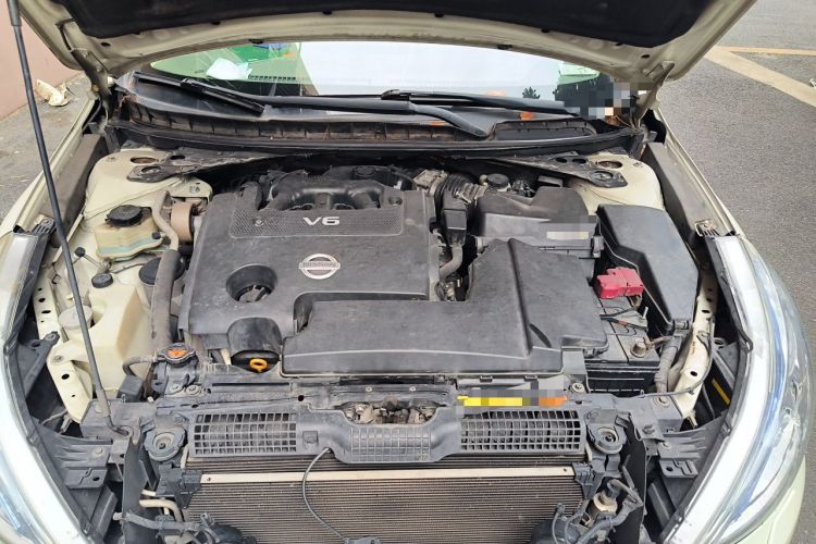Used Nissan Teana 2008 Duke 2.5L XV Luxury Edition Engine Bay