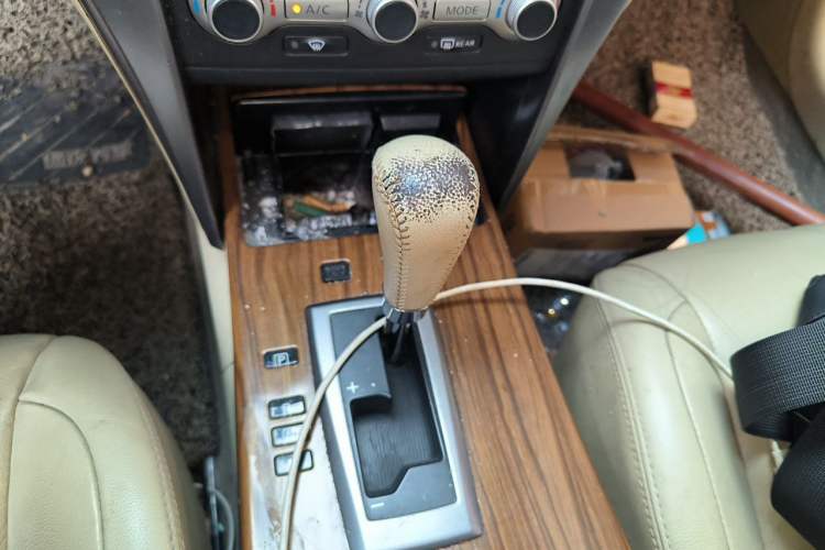 Used Nissan Teana 2008 Duke 2.5L XV Luxury Edition Gear Lever
