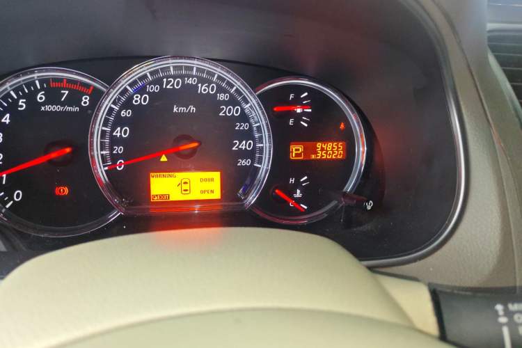 Used Nissan Teana 2008 2.0L XL Comfort Edition Odometer Close Up
