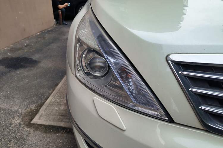 Used Nissan Teana 2008 Duke 2.5L XV Luxury Edition Right Front Headlight